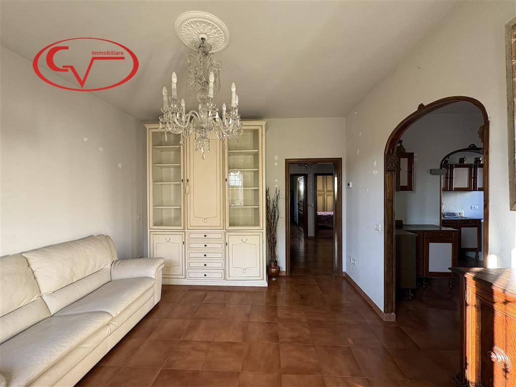 Appartamento a Terranuova bracciolini in Via Brunetto Bucciarelli Ducci - Foto 5