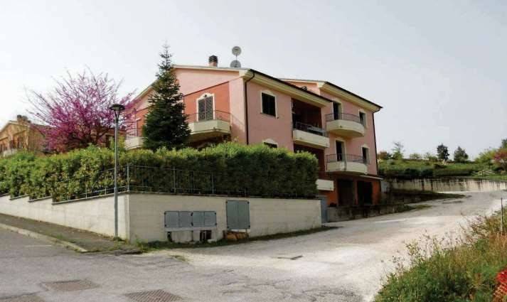 Appartamento a Urbino in Via Sandro Pertini - Foto 2