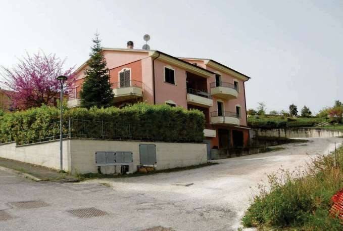 Appartamento a Urbino in Via Sandro Pertini - Foto 3