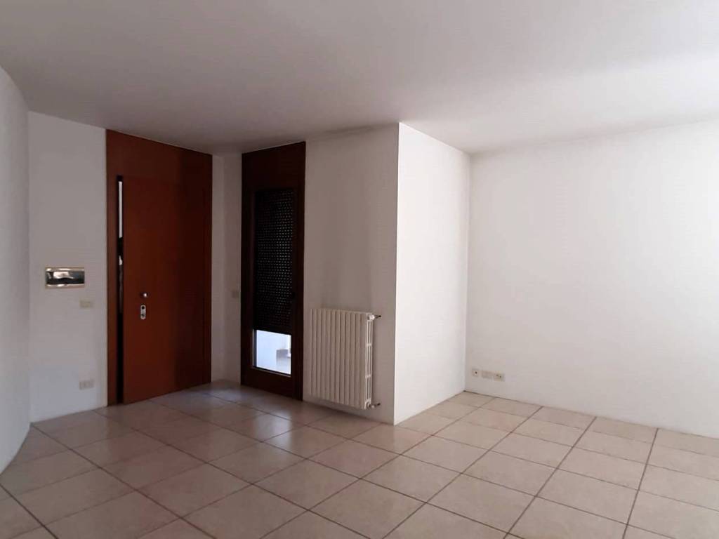 Appartamento a Giussano in Via Trento, 14 - Foto 2