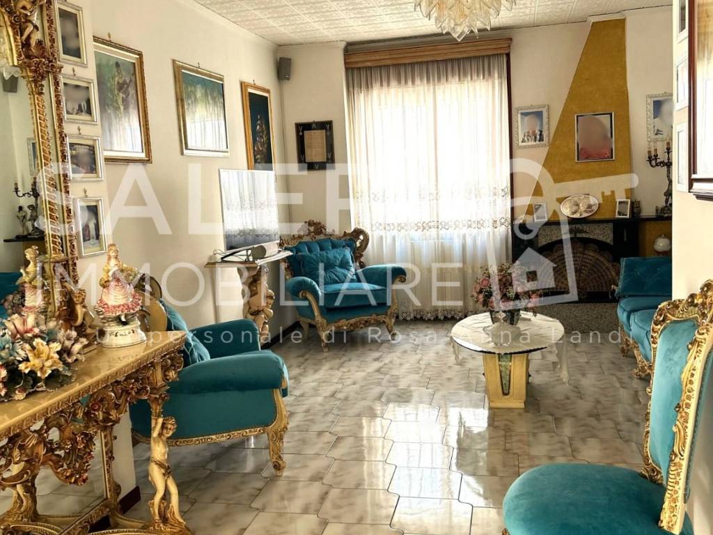 Appartamento a Salerno in Via Claudio Guerdile, 79 - Foto 2