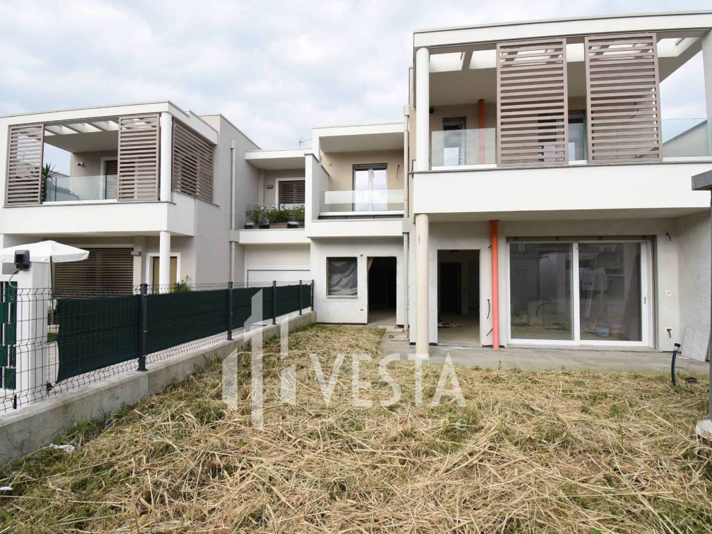 Villa a Lomagna in Via Guglielmo Marconi - Foto 3