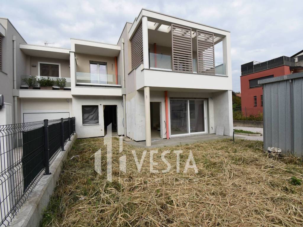 Villa a Lomagna in Via Guglielmo Marconi - Foto 4