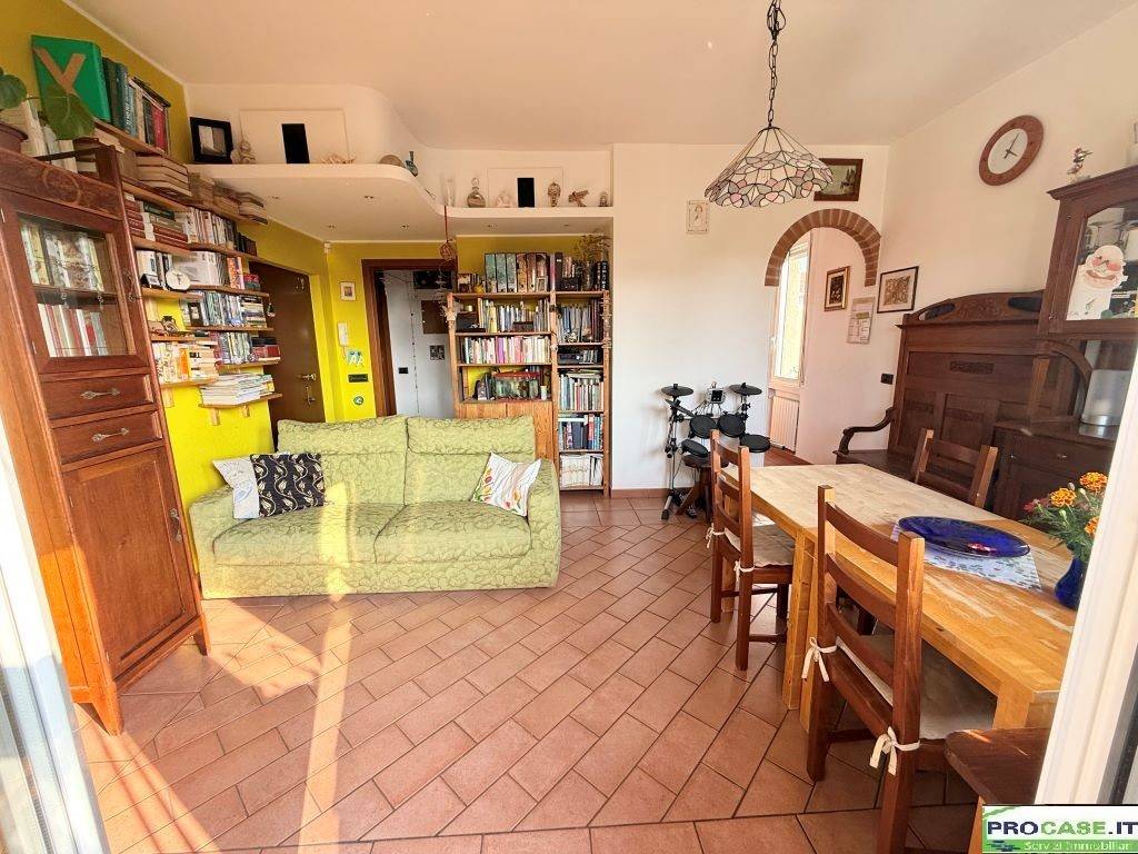 Appartamento a Saronno in Via Padre Luigi Sampietro, 18 - Foto 3