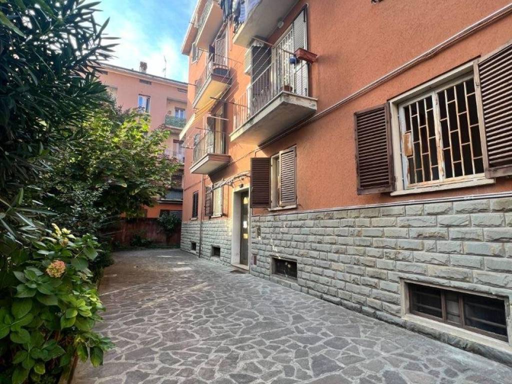 Appartamento a Bologna in Via Torquato Tasso, 8 - Foto 2