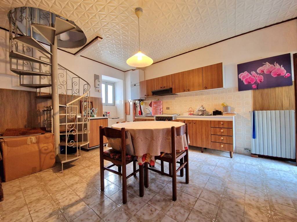 Casa indipendente a Omegna in Via Zanella, 20 - Foto 4