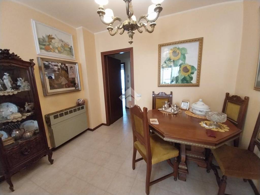 Appartamento a Verona in Via crotone, 4 - Foto 4