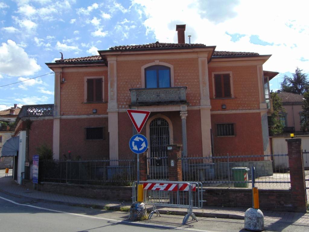 Villa a Canelli in Via Cavaliere Ottavio Riccadonna, 26 - Foto 4