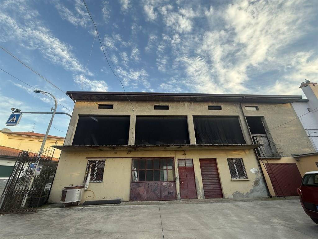 Casa indipendente a Calcio in Via Italia - Foto 2