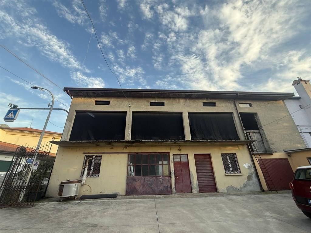 Casa indipendente a Calcio in Via Italia - Foto 3