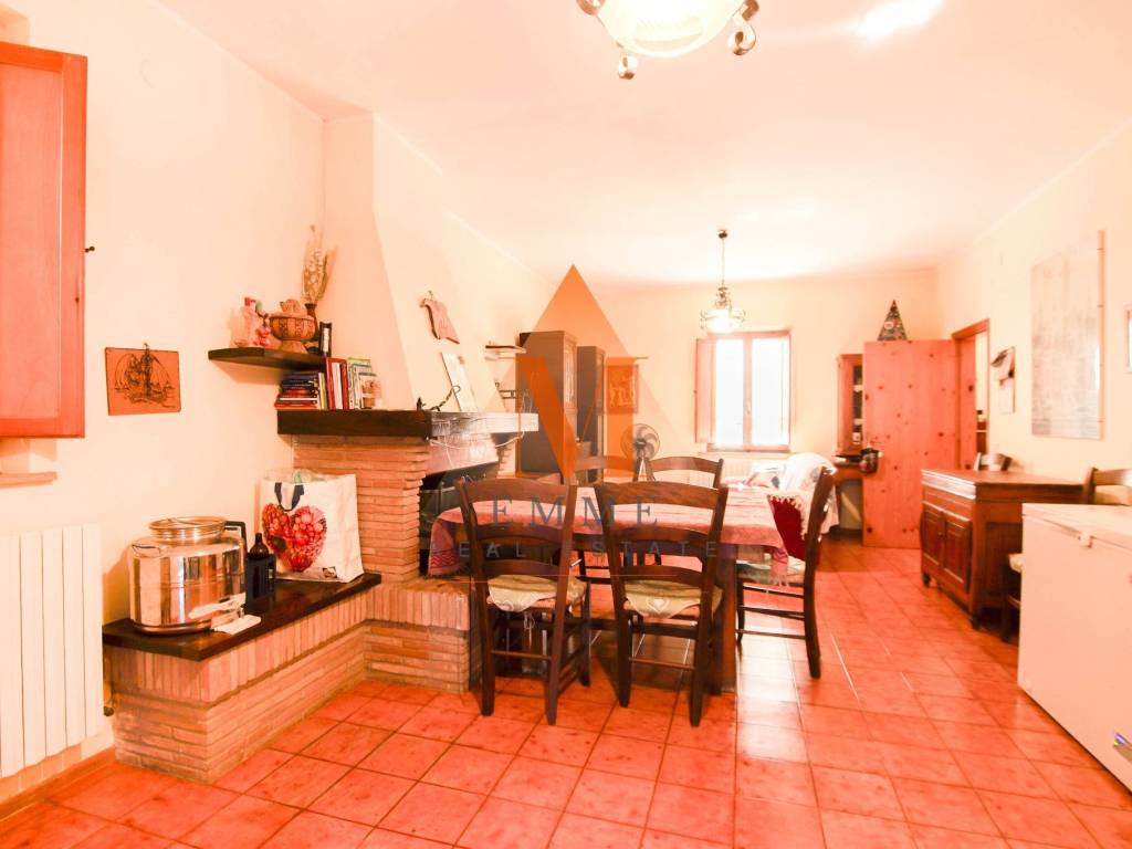 Appartamento a Terre roveresche in Via Giardino - Foto 3