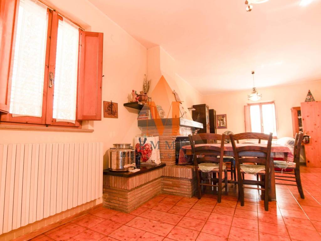 Appartamento a Terre roveresche in Via Giardino - Foto 5