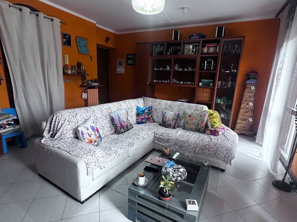 Appartamento a Verolanuova in Via Martin Luther King, 16 - Foto 2