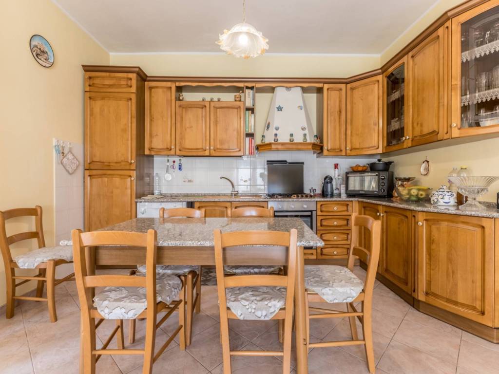 Villa a Sezze in Via Bassiano - Foto 5