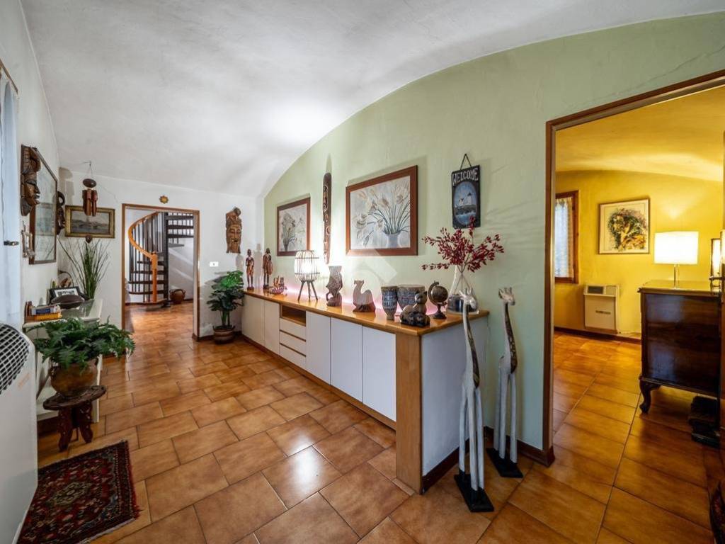 Appartamento a Reggio emilia in Via Guicciardini - Foto 5