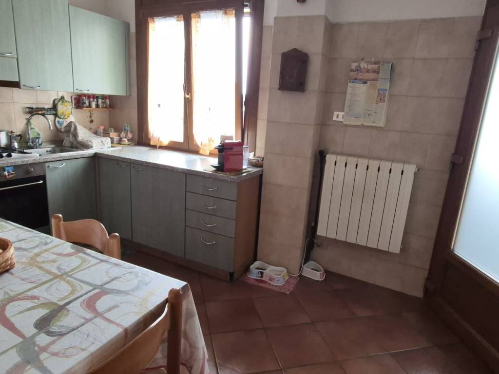 Appartamento a Viggiù in Via Luigi Buzzi Leone, 9 - Foto 3
