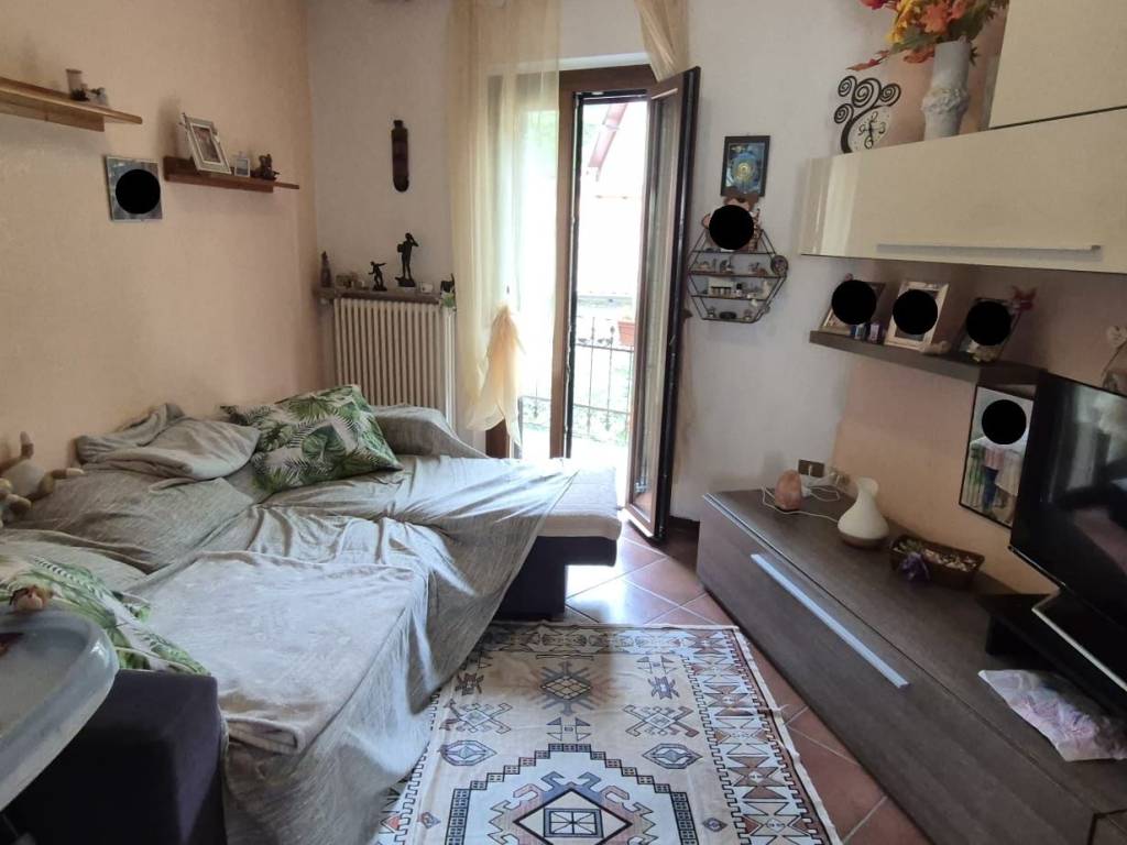 Appartamento a Viggiù in Via Luigi Buzzi Leone, 9 - Foto 5