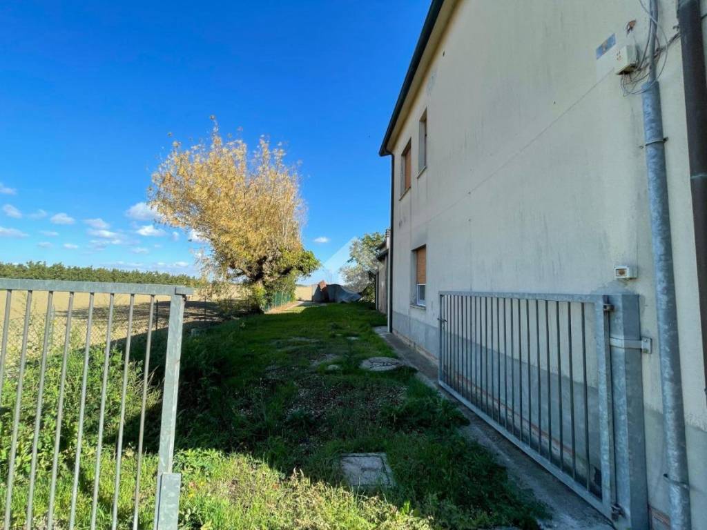 Casa indipendente a Lugo in Str. S. Bernardino - Foto 4