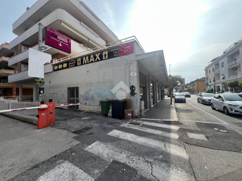 Immobile a Pomezia in Via roma, 52 - Foto 4