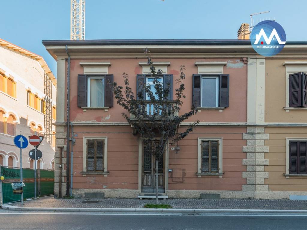 Villa a Pesaro in Viale Alessandro Manzoni - Foto 2