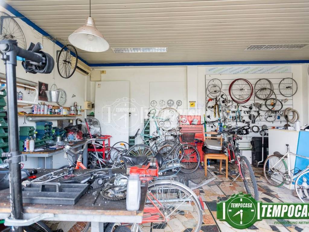 Immobile a Casalpusterlengo in Strada Statale 9 Via Emilia - Foto 4