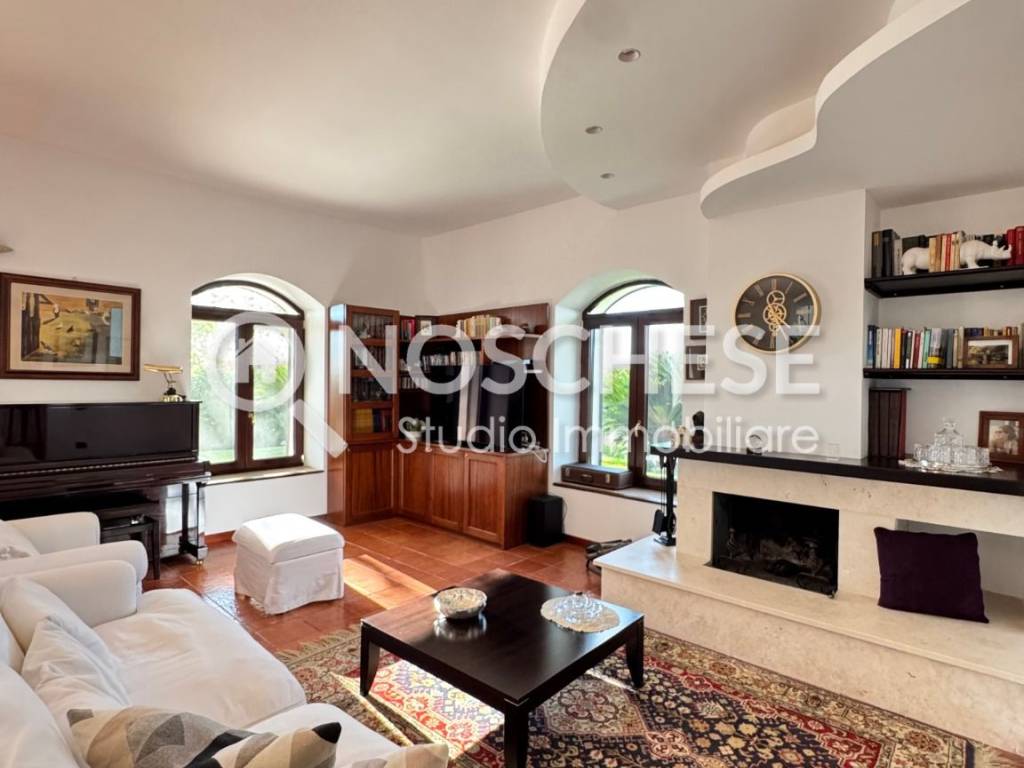 Villa a Pontecagnano faiano in Via Lago Caldonazzo, 8 - Foto 3