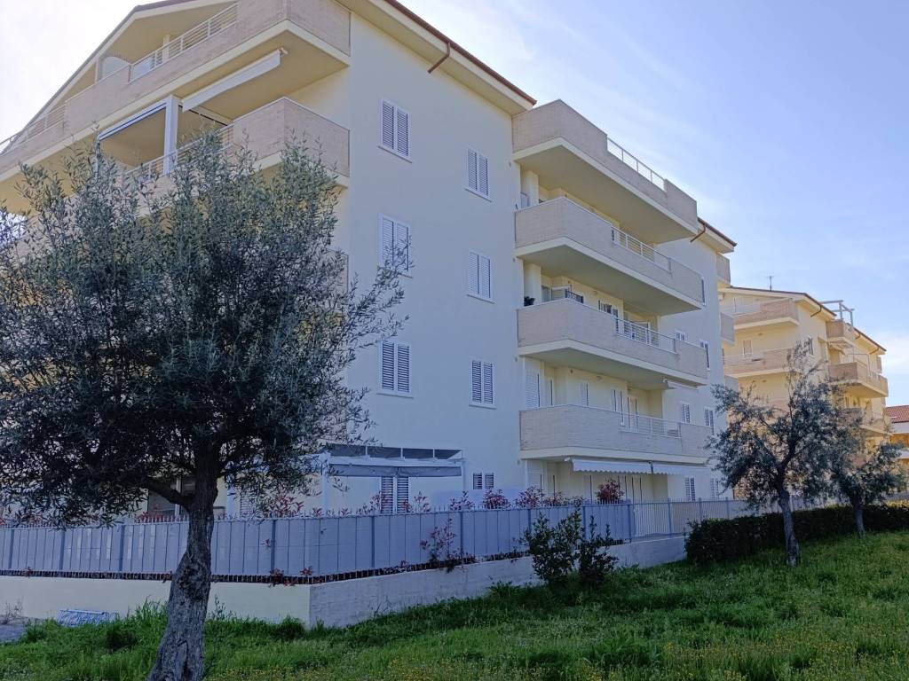 Appartamento a Tortoreto in Via Giovanni Giolitti - Foto 2