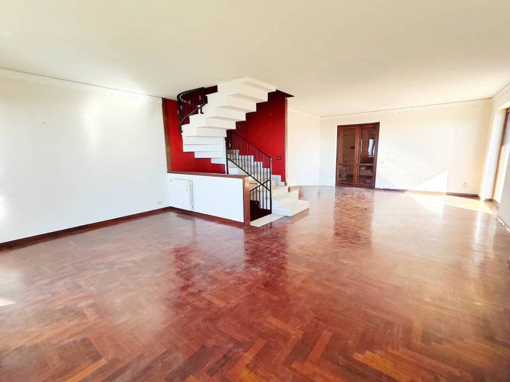 Villa a Aci castello in Via Vampolieri - Foto 5