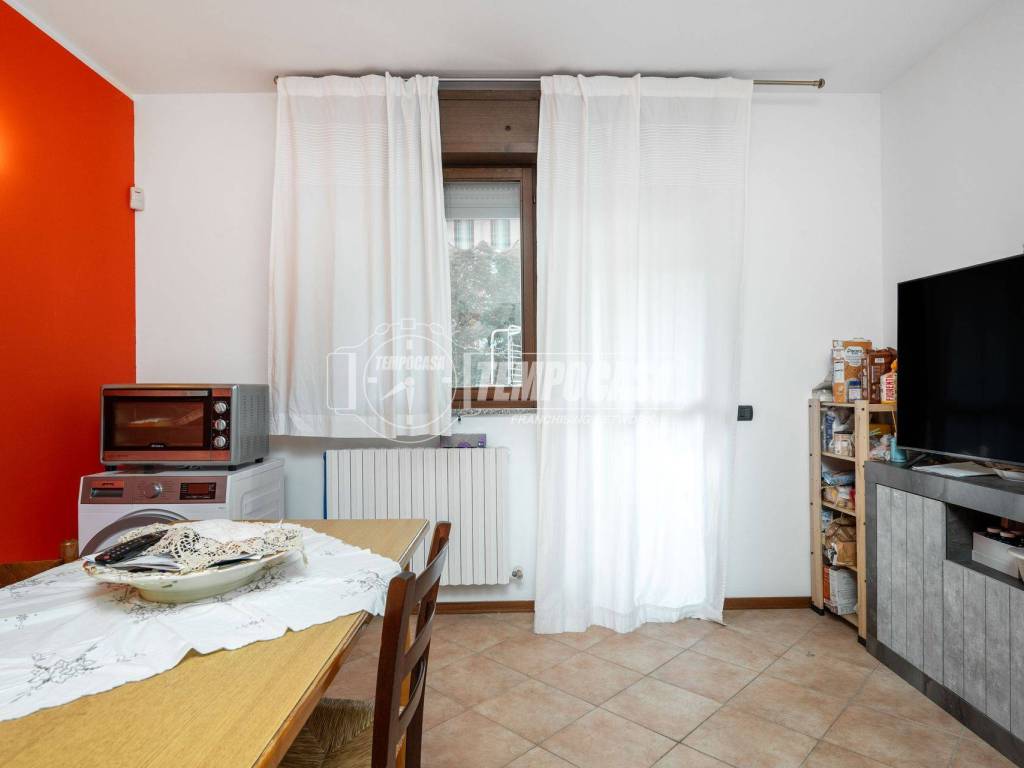 Appartamento a Reggio emilia in Via Paolo Emilio Besenzi 12 - Foto 3