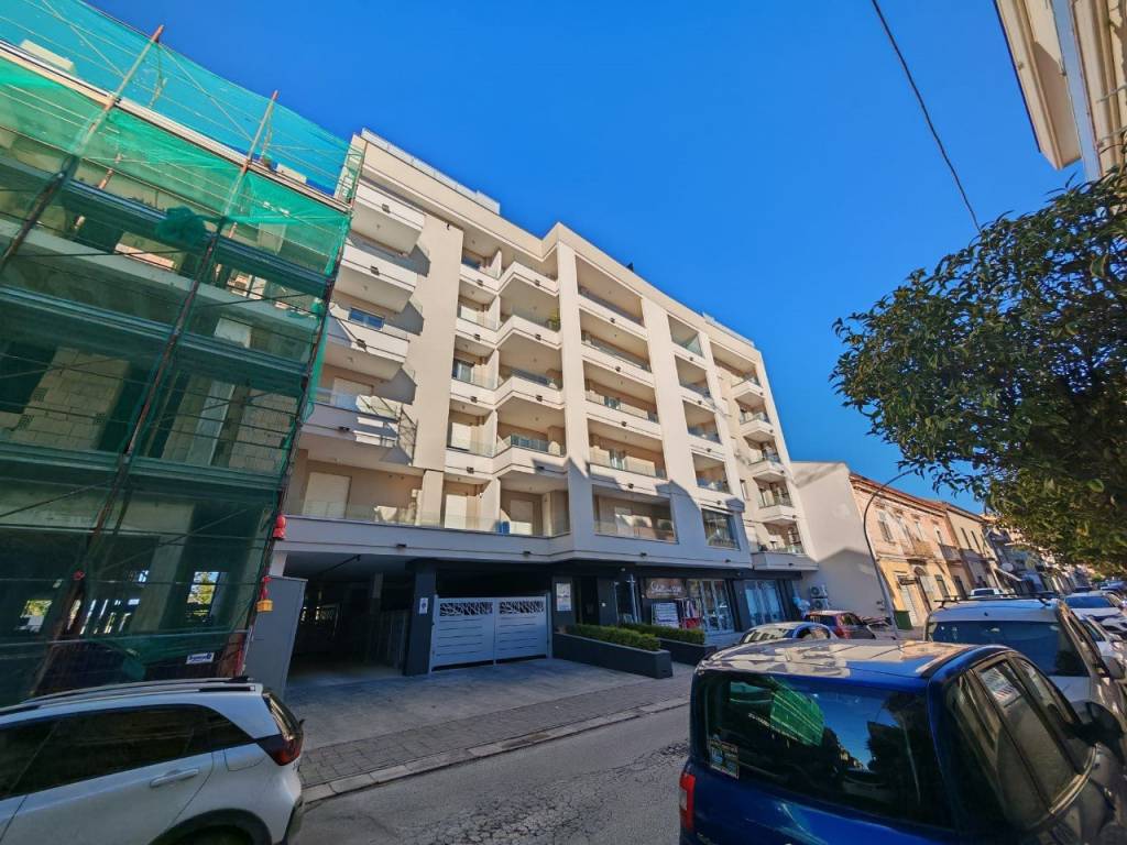 Appartamento a Caserta in Via Giulio Antonio Acquaviva, 304 - Foto 2