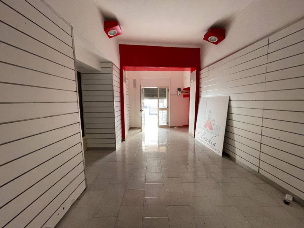Box / garage a Angri in VIA ARDINGHI, 2 - Foto 5