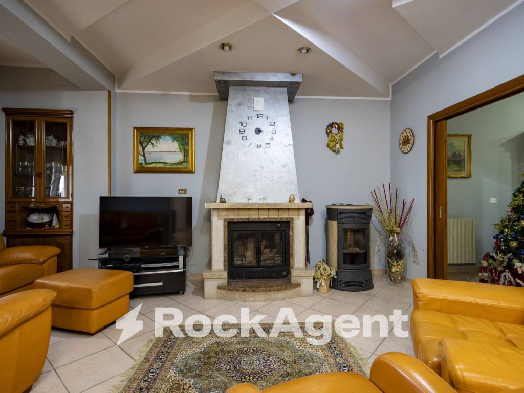 Villa a Simeri crichi in Contrada Roccani,59 - Foto 3