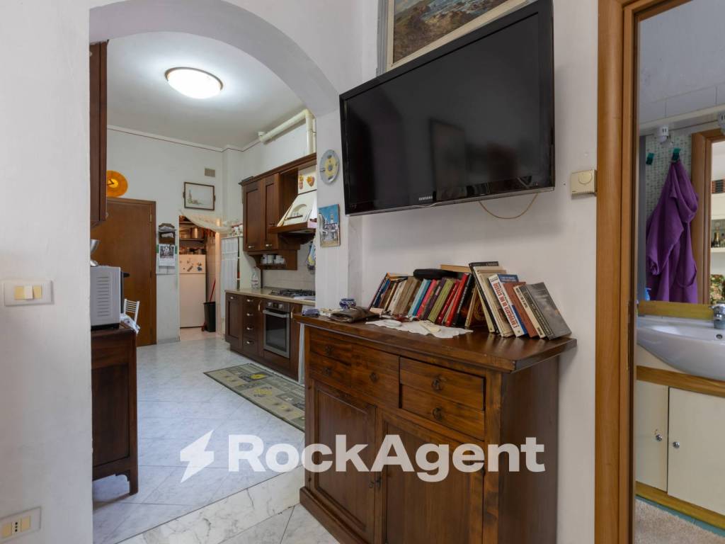 Appartamento a Livorno in Via Terrazzini, 84 - Foto 4