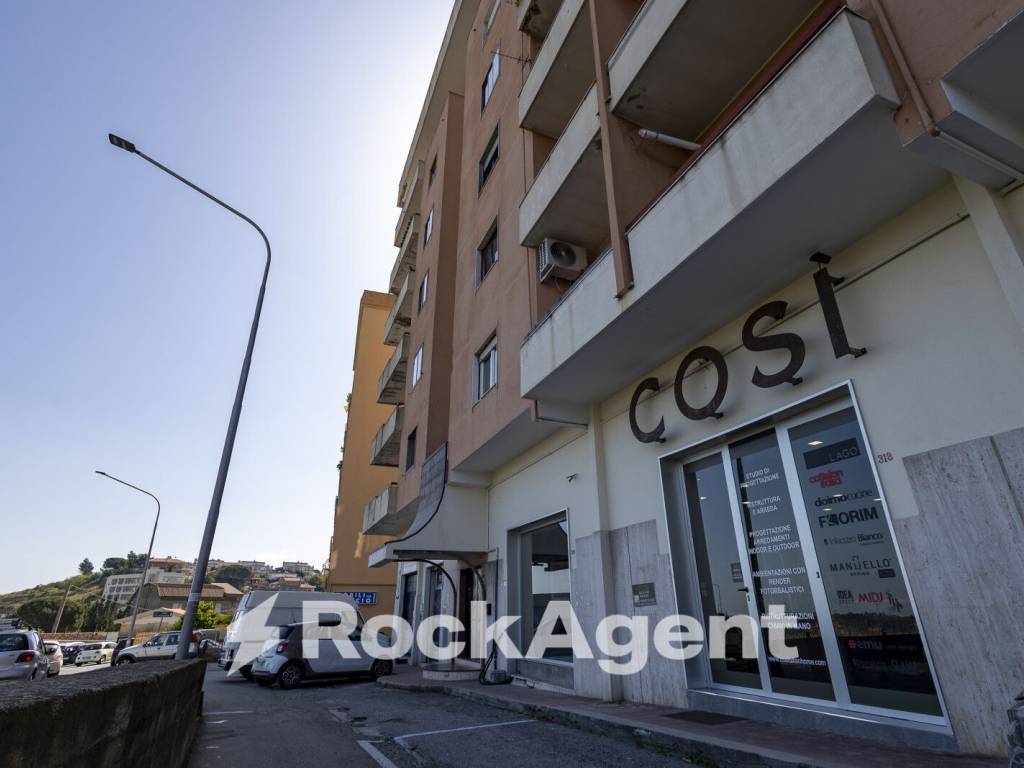 Appartamento a Catanzaro in Viale Vincenzo de Filippis, 320 - Foto 3