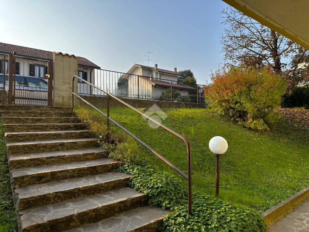 Appartamento a Vimercate in Via Monte Rosa, 29 - Foto 3