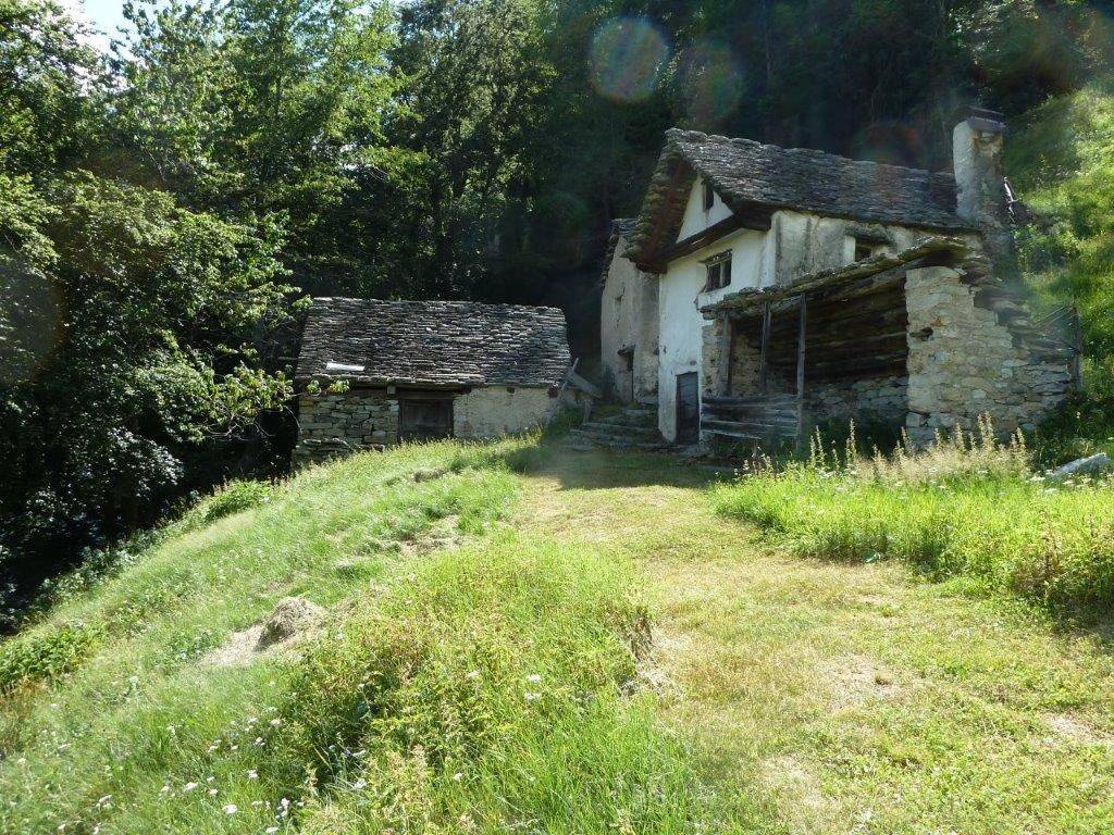 Casa indipendente a Trasquera in Via Alpi Lepontine, 3 - Foto 2