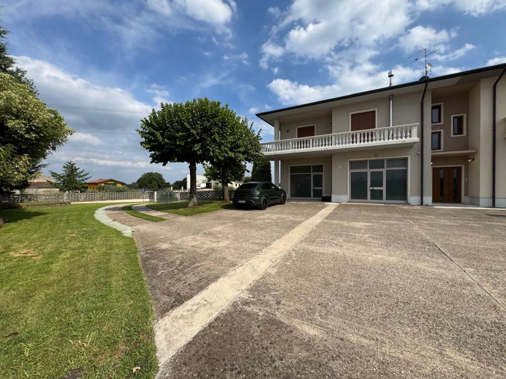 Casa indipendente a San giovanni lupatoto in Via Camacici - Foto 2