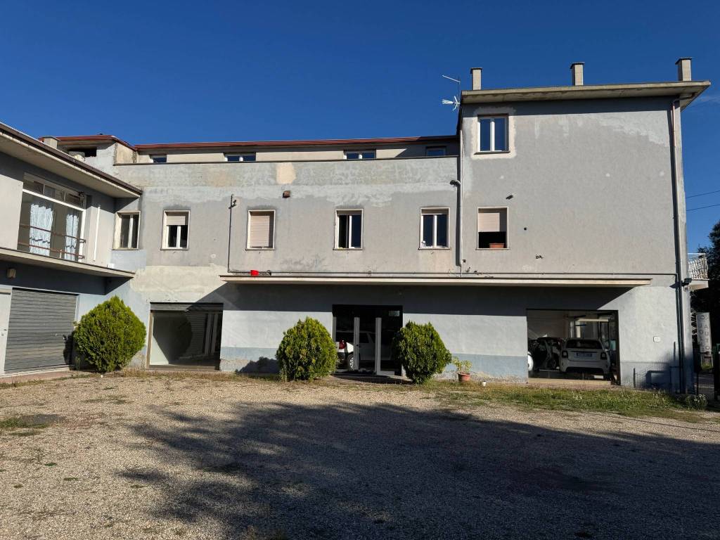 Palazzo / stabile a Montefiascone in Via Grilli, 15 - Foto 4