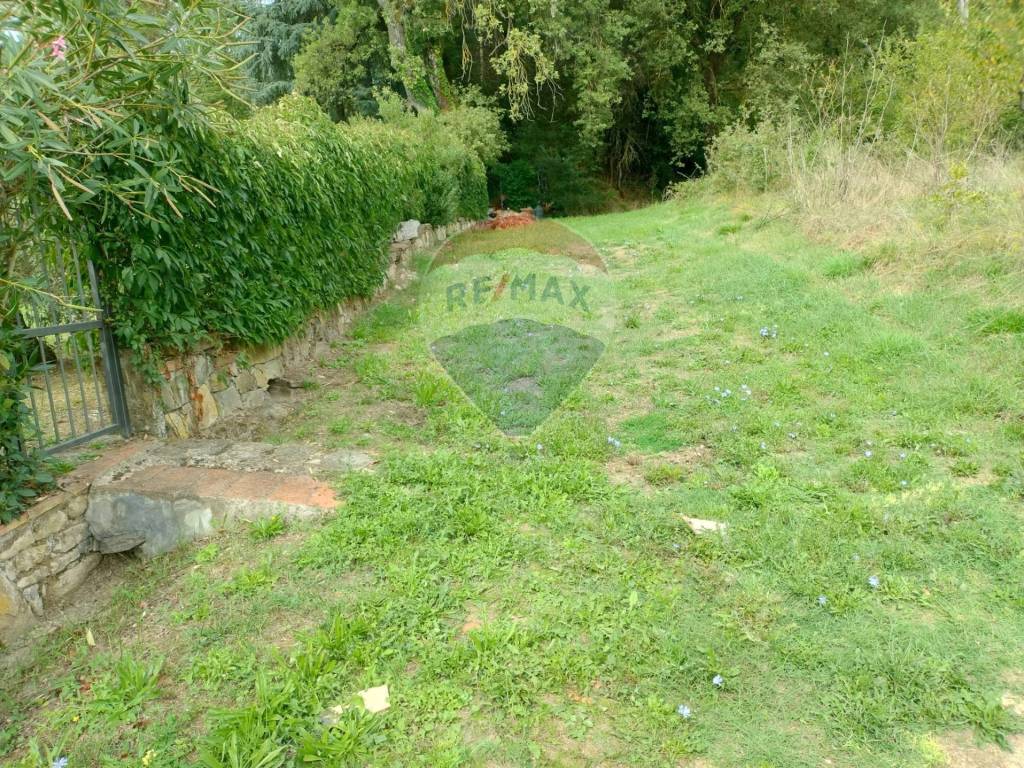 Terreno a Montevarchi in via di poggio auzzo - Foto 3