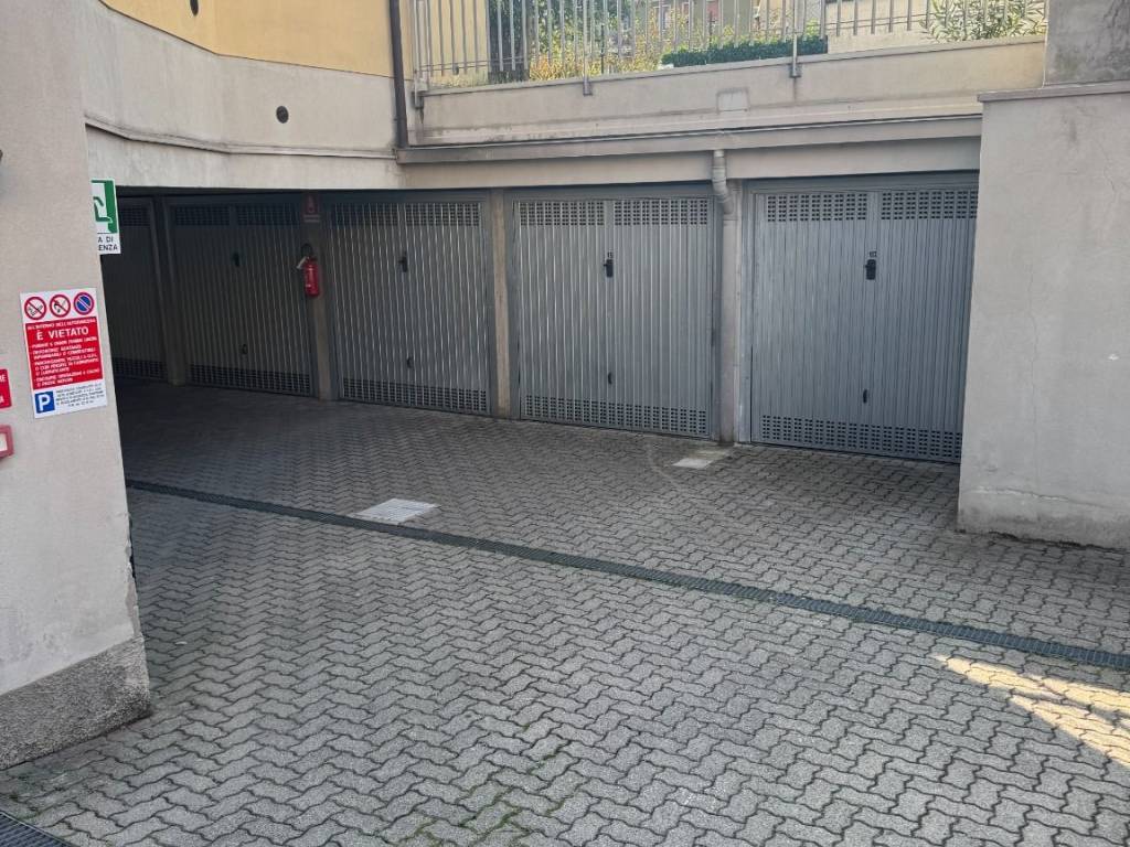 Box / garage a Monza in Via Monte Pasubio - Foto 2
