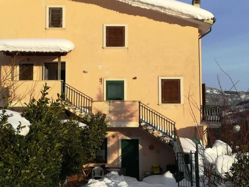 Appartamento a Ateleta in Via Sant'Elena, 2 - Foto 2