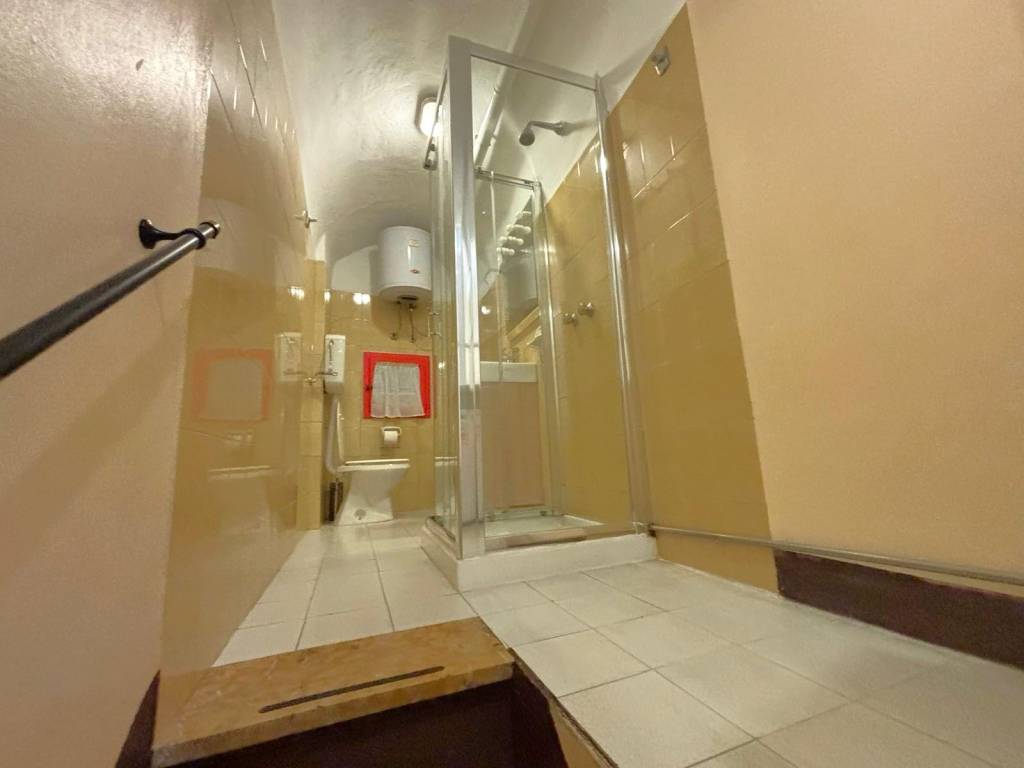 Appartamento a Bologna in Via Luigi Carlo Farini - Foto 4