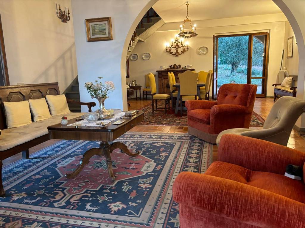 Villa a Quarrata in Via Montemagno - Foto 2