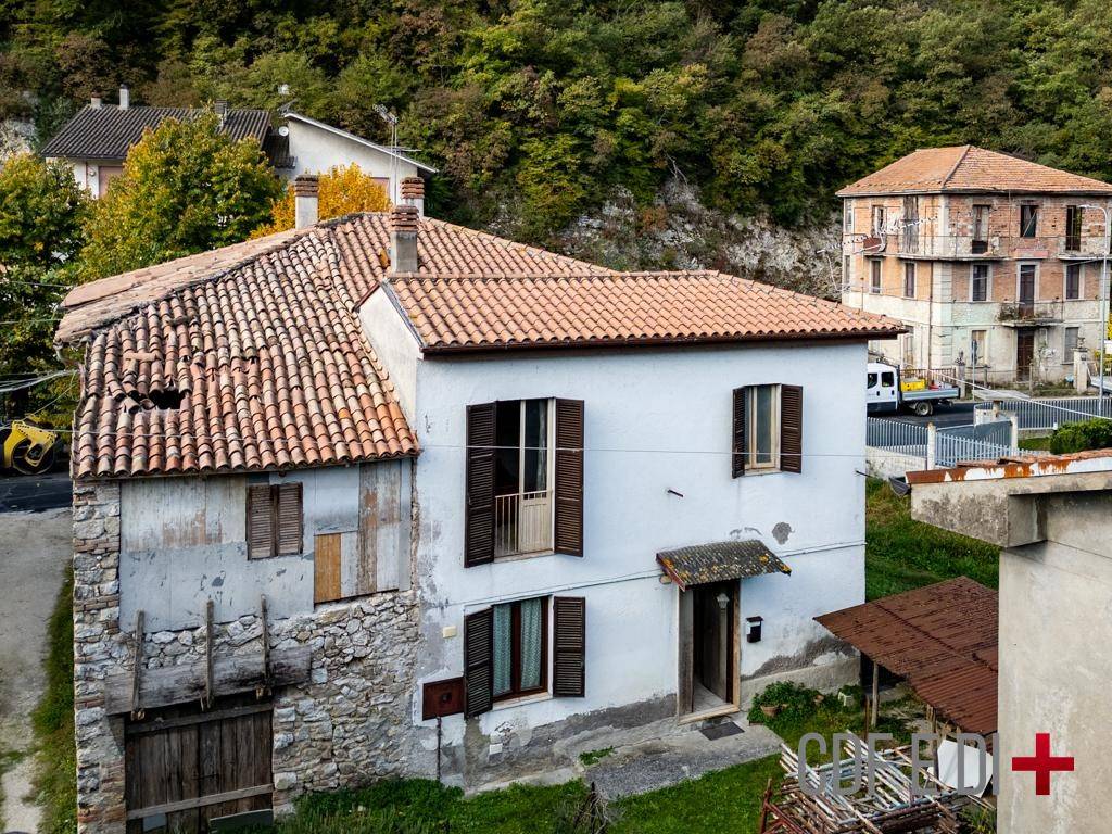 Villa a Rieti in Via Cicolano - Foto 2