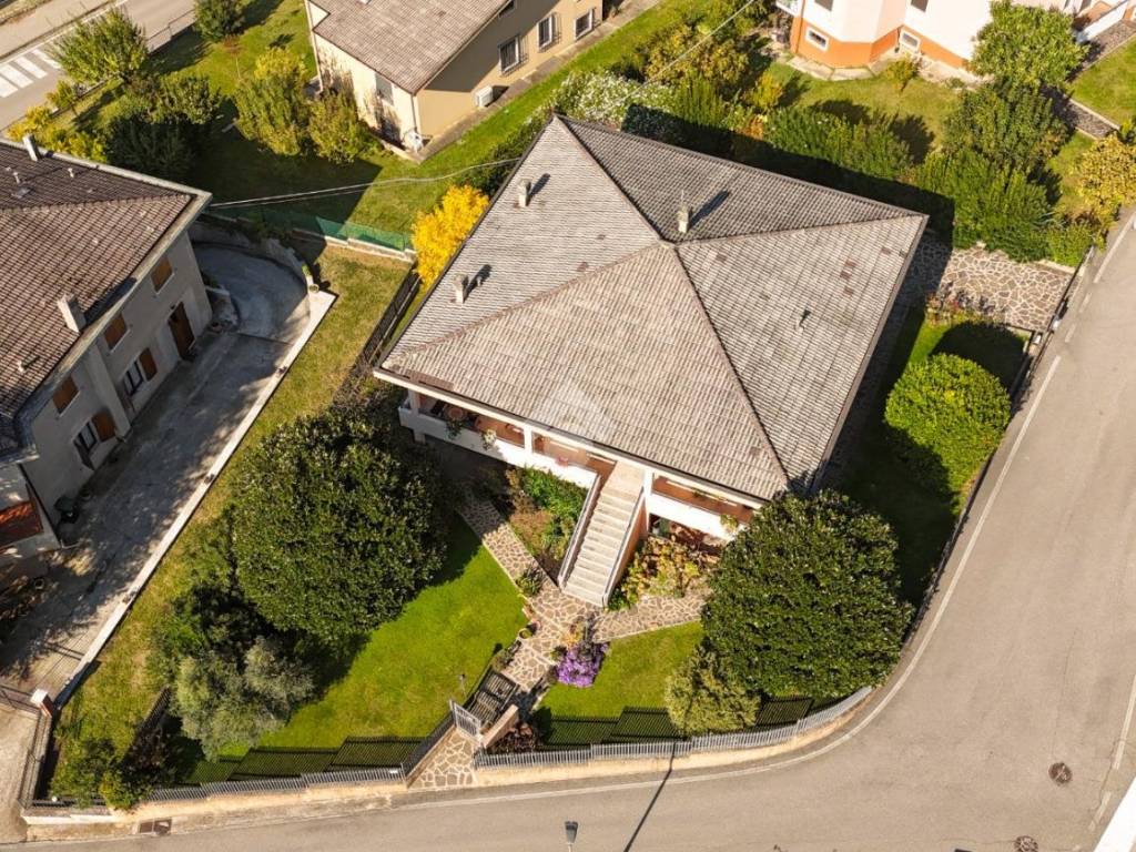 Villa a Colognola ai colli in Via Montello, 3 - Foto 3