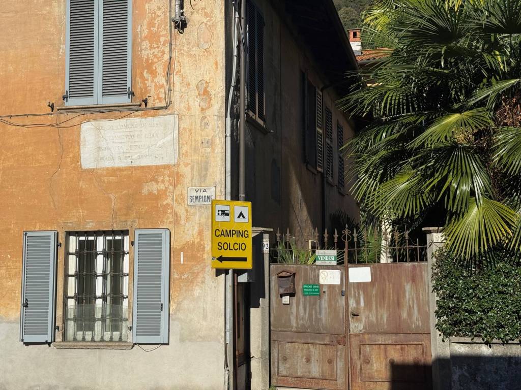 Appartamento a Lesa in Via Sempione - Foto 2