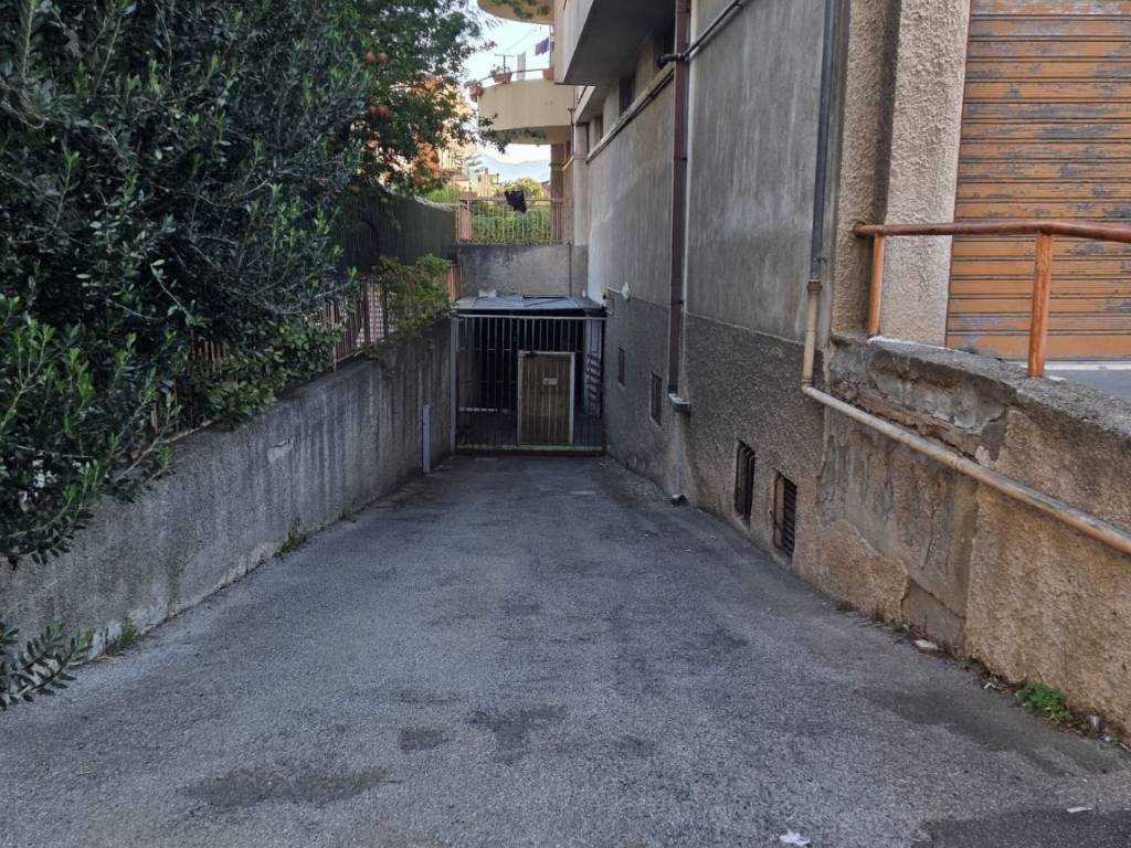 Box / garage a Nocera inferiore in Via Isaia Gabola, 22 - Foto 3