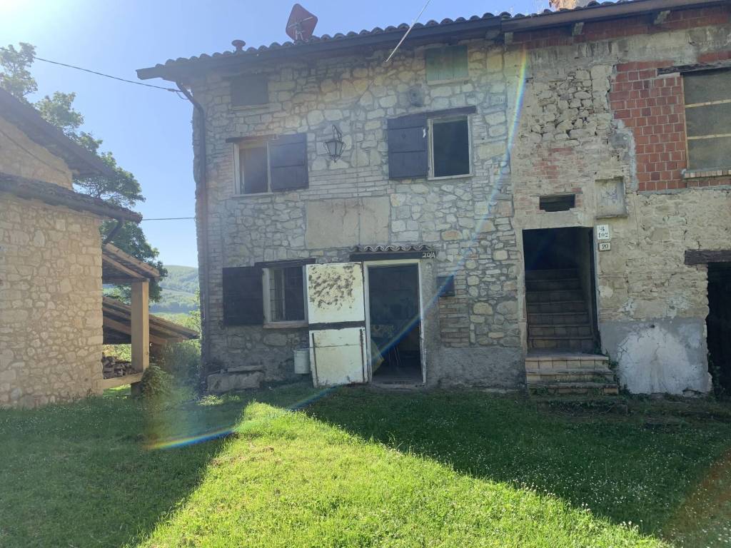 Casa indipendente a San polo d'enza in via Grassano Basso, 20 - Foto 2