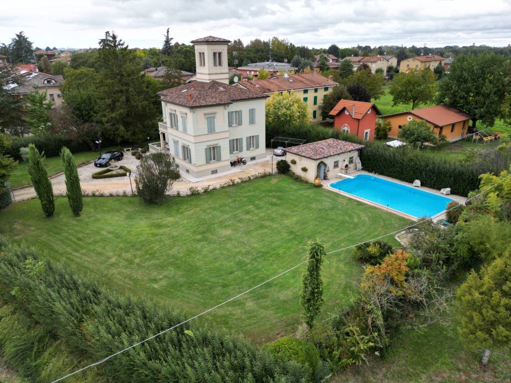Villa a Bibbiano in Via Fratelli Corradini, 67 - Foto 2