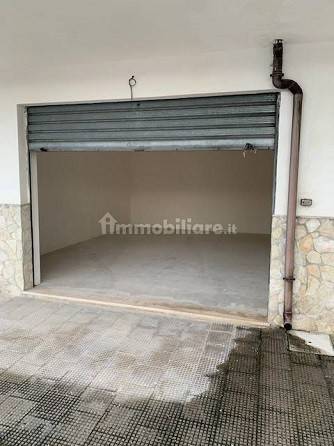Box / garage a Vieste in Via Giuseppe Verdi - Foto 3